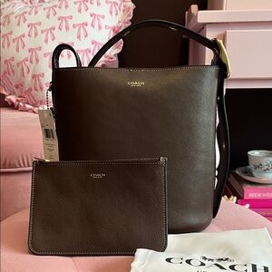 Coach Bleeker 21 Bucket Bag in Maple